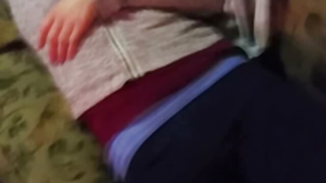 Дивовижний : Бородатий італійський Бабій українські порно сайти трахає симпатичну негритянську сучку Порнофільм